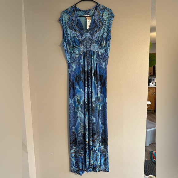 2/$15 NWT WORLD UNITY Blue and Black Patterned Dress - Picture 1 of 8